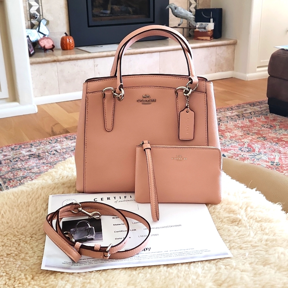 Gorgeous Coach Soft Blush Pink Minetta Satchel/Crossbody & Wallet Set 🩷